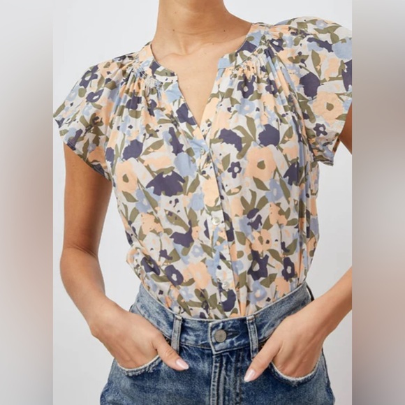 Like new! Rails Alena Top
Mod Floral - Picture 7 of 10